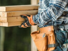 חידוש דקים ובניית פרגולות: כל מה שצריך לדעת